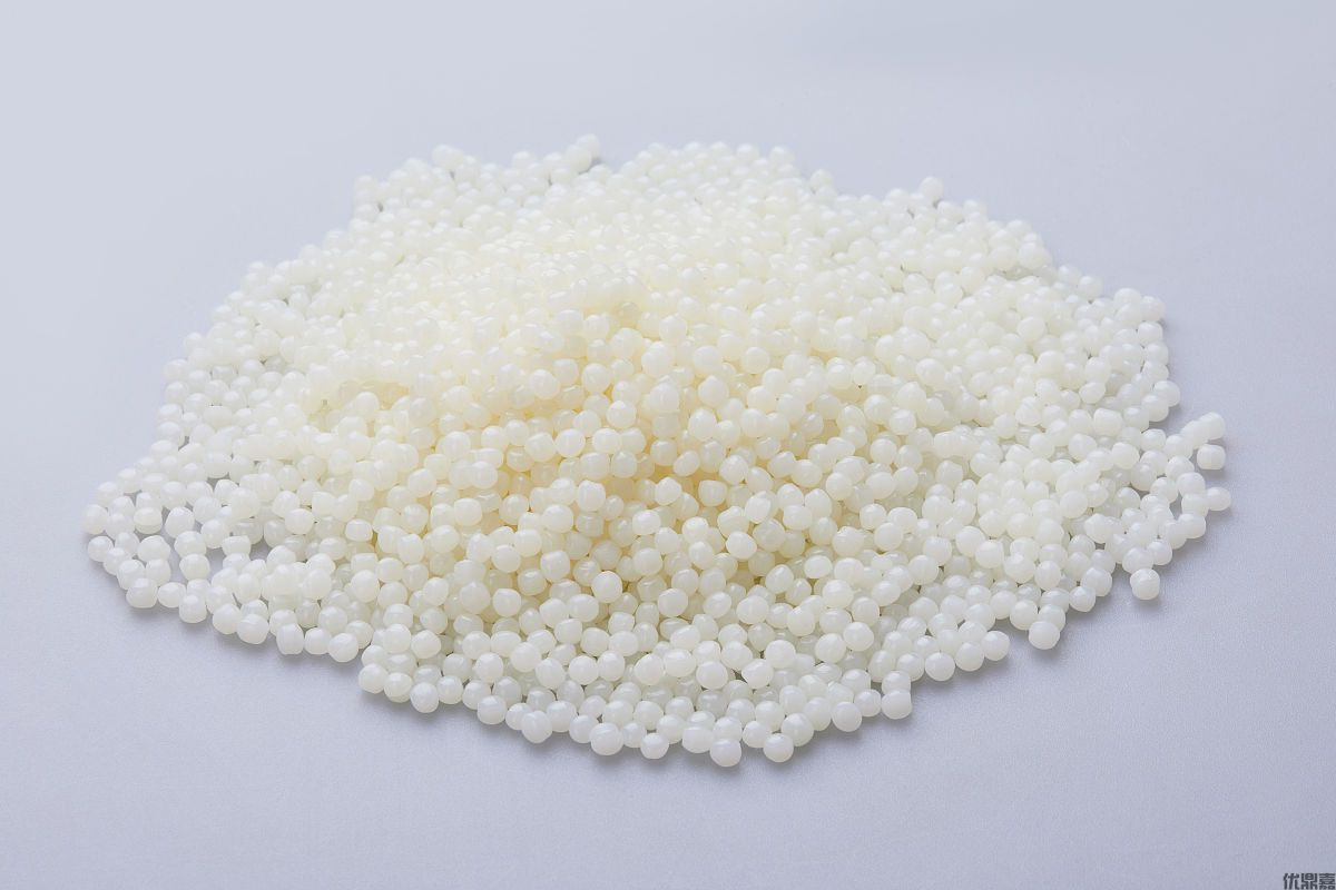 进口再生塑胶粒报关全解析:优鼎嘉权威指南