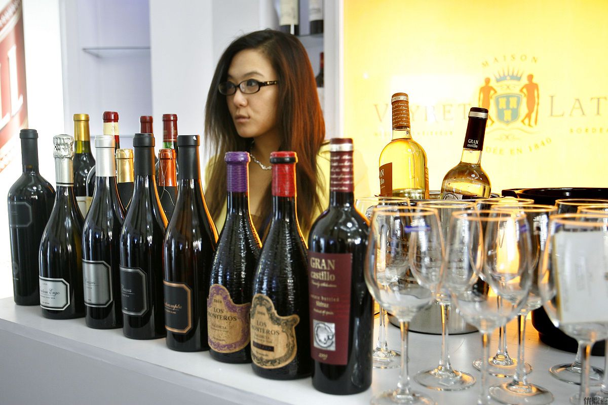 英国红酒进口报关代理：专业优势究竟在哪？