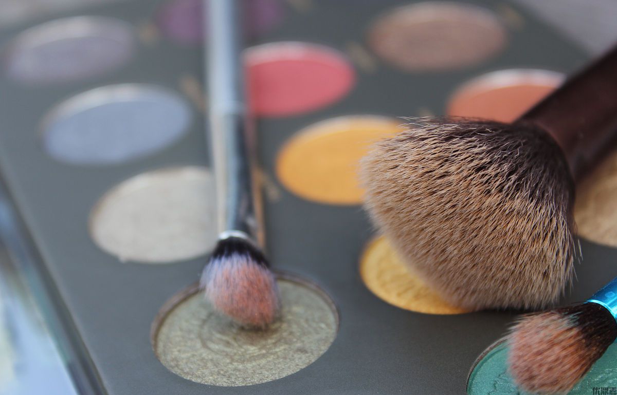 颜料进口报关通关指南：揭秘色彩跨境旅行全流程