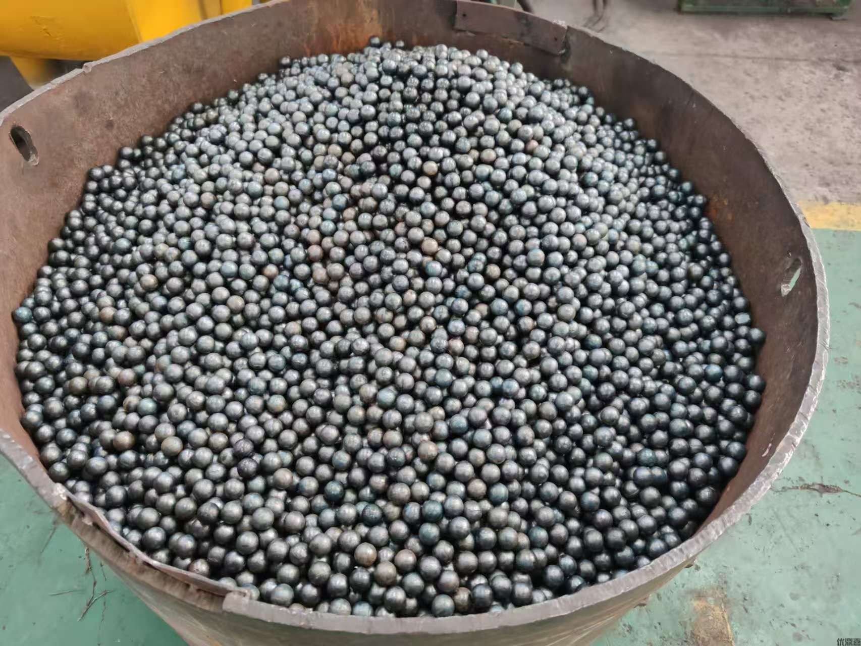 研磨钢球出口越南:代理实操要点与合规指南